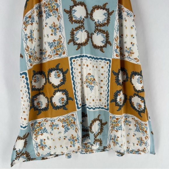 Joie Silky Chiffon Multicolor Handkerchief Print V Neck‎ Tank Top - Picture 3 of 10